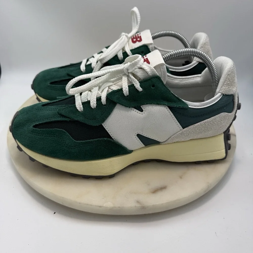 New Balance 327 Green White Suede Sneakers Men's 9.5 Retro Style Shoes U327WRG
